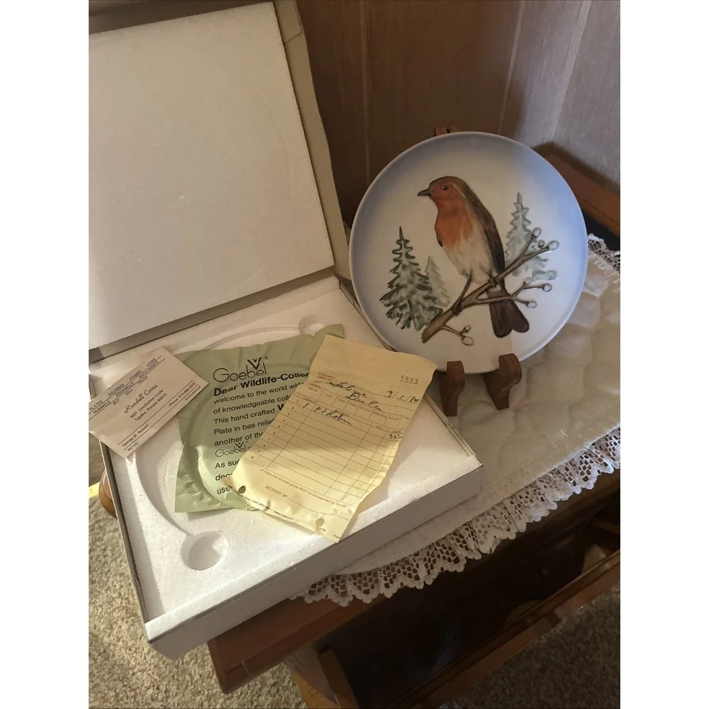 Goebel Wildlife Wall Plate Series Robin - Original‎ Box With Receipt